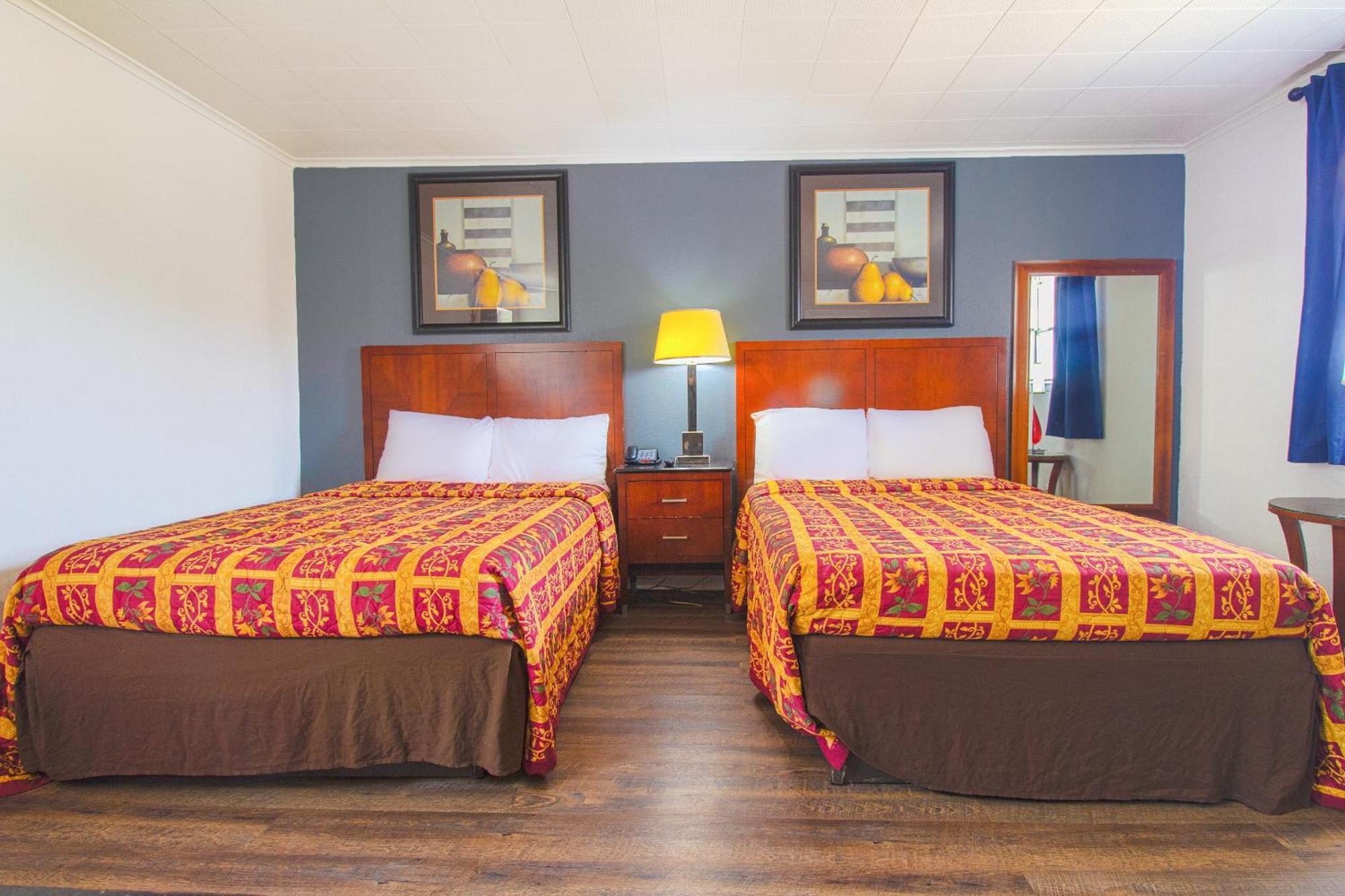 Oyo Hotel Mcalester Ok S Main St מראה חיצוני תמונה