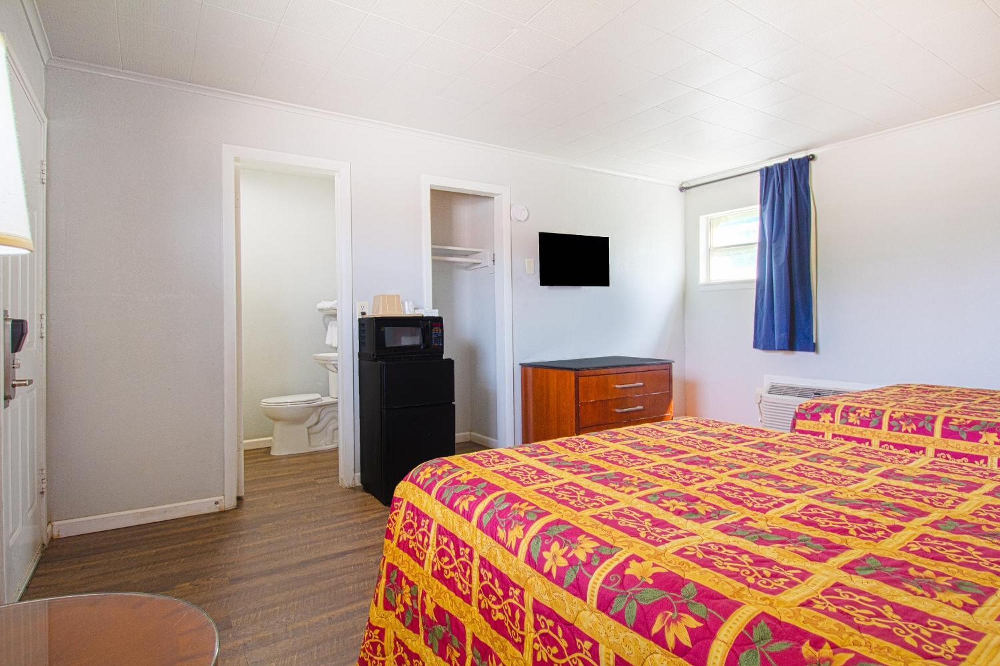 Oyo Hotel Mcalester Ok S Main St מראה חיצוני תמונה