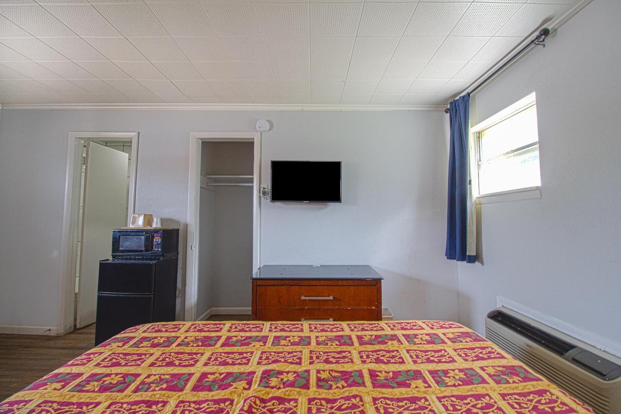 Oyo Hotel Mcalester Ok S Main St מראה חיצוני תמונה