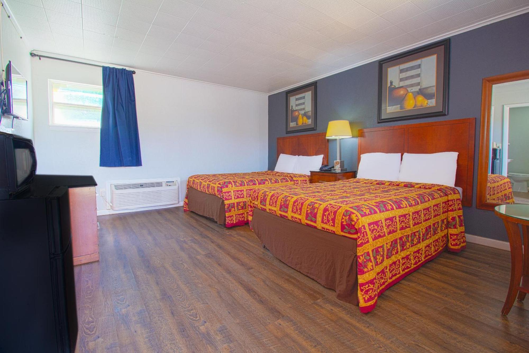 Oyo Hotel Mcalester Ok S Main St מראה חיצוני תמונה