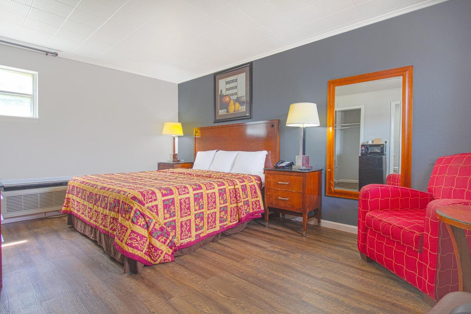 Oyo Hotel Mcalester Ok S Main St מראה חיצוני תמונה